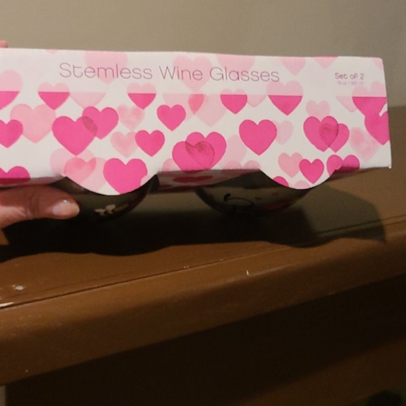New! Set of two Stemless Wine Glasses - Picture 4 of 10